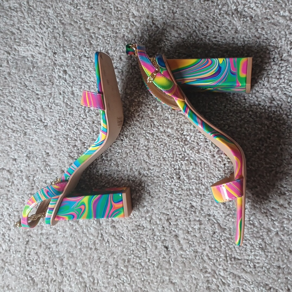 Heels - Picture 2 of 5